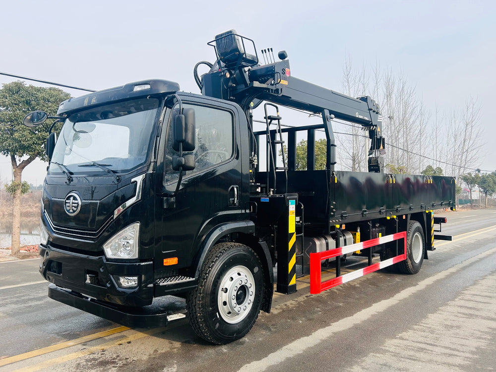 Продается кран-манипулятор FAW 220HP с телескопической стрелой, грузоподъемность 8-10 тонн.