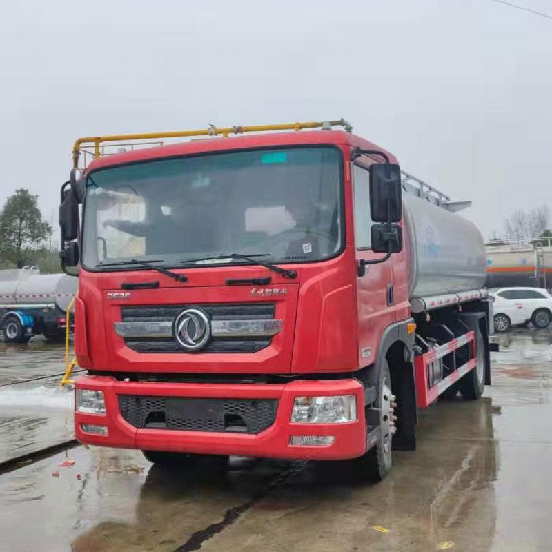 Автоцистерна Dongfeng 4X2 11000 л для продажи