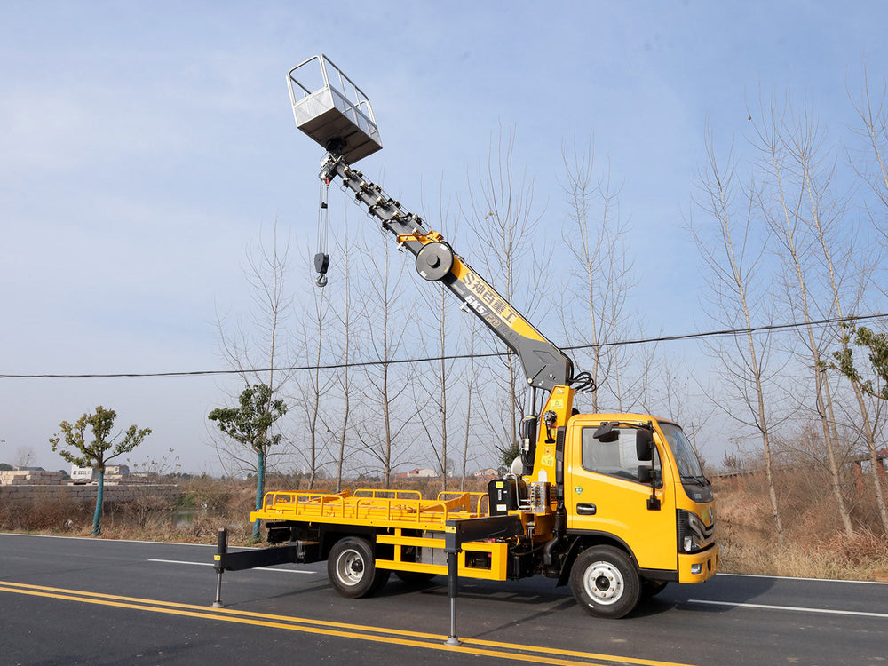 ISUZU 20m 3-in-1 Aerial Work  truck