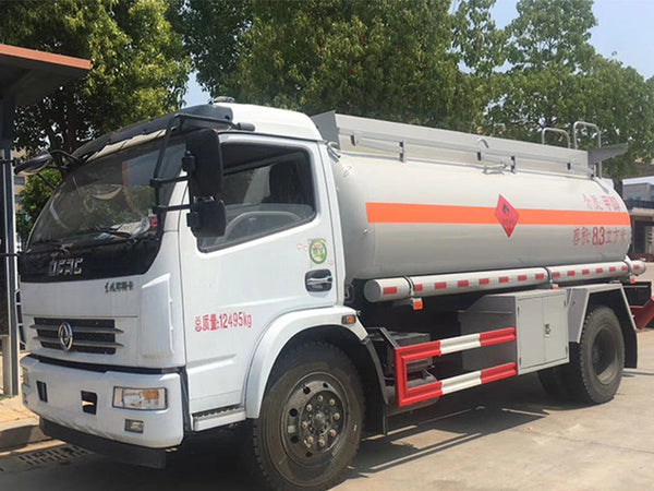 Метанолвоз Dongfeng Dolika объемом 8,3 кубических метра