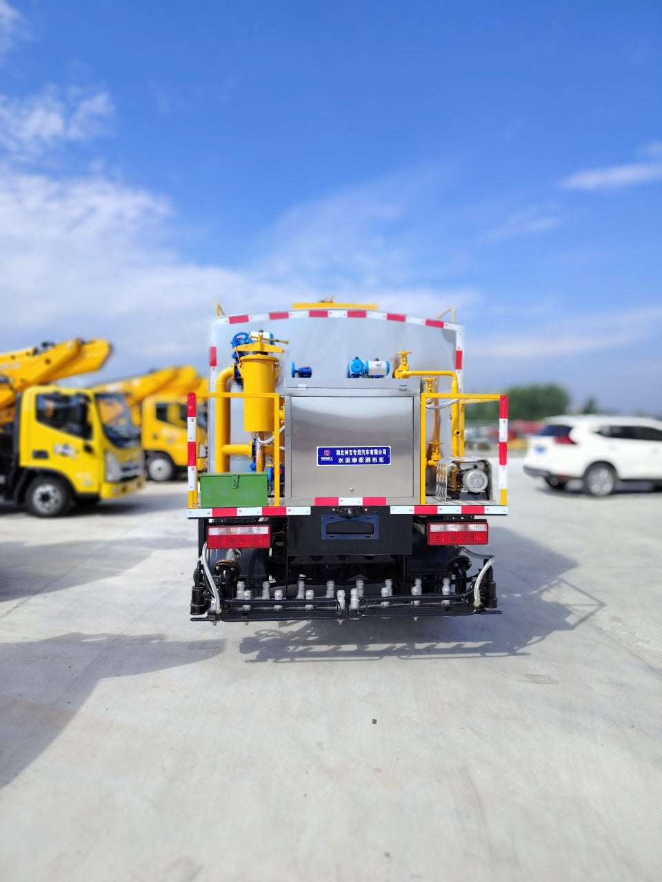 Продается автогудронатор FAW 6.5м³ 150 л.с.
