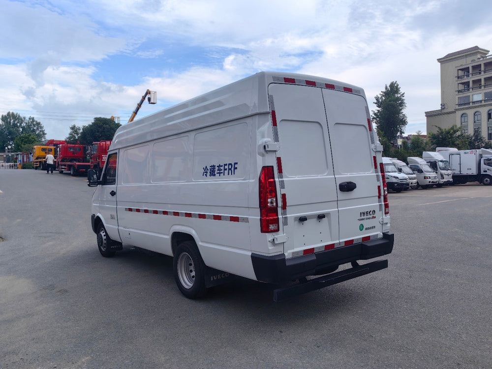 Продается новейший длиннобазный рефрижератор IVECO с высокой крышей