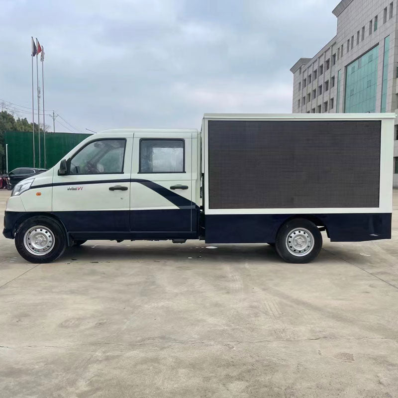 Рекламный грузовик FOTON Double Cab со светодиодным экраном на продажу