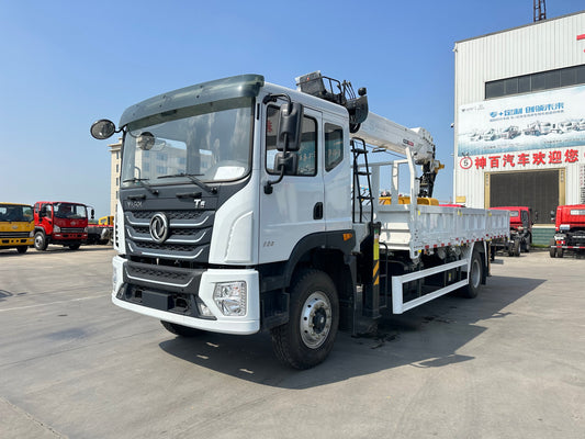 للبيع رافعة ذات ذراع تلسكوبي DongFeng 4×2 بوزن 8 طن