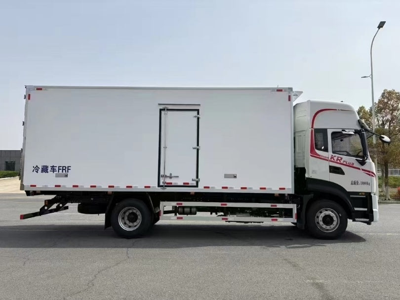Продается рефрижератор DongFeng 330 л.с., 6.8 м.