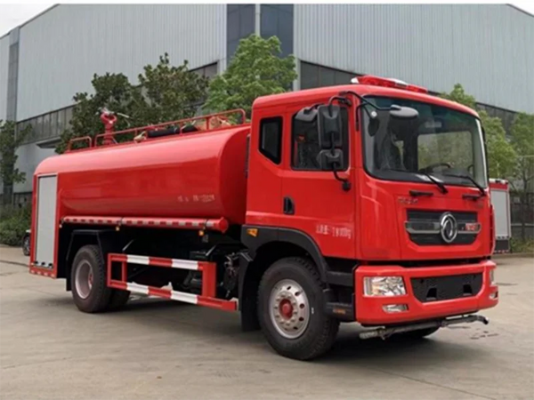 Пожарная автоцистерна Dongfeng D9 объемом 12 куб. м.