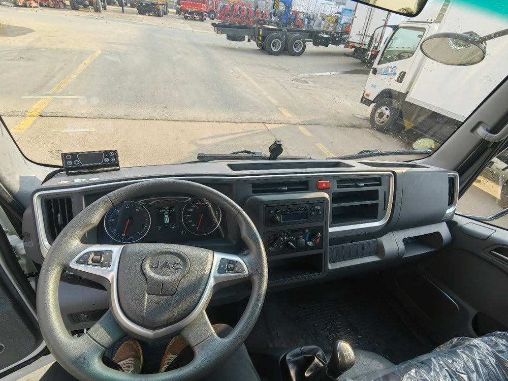 Рефрижератор JAC 3.7м на продажу
