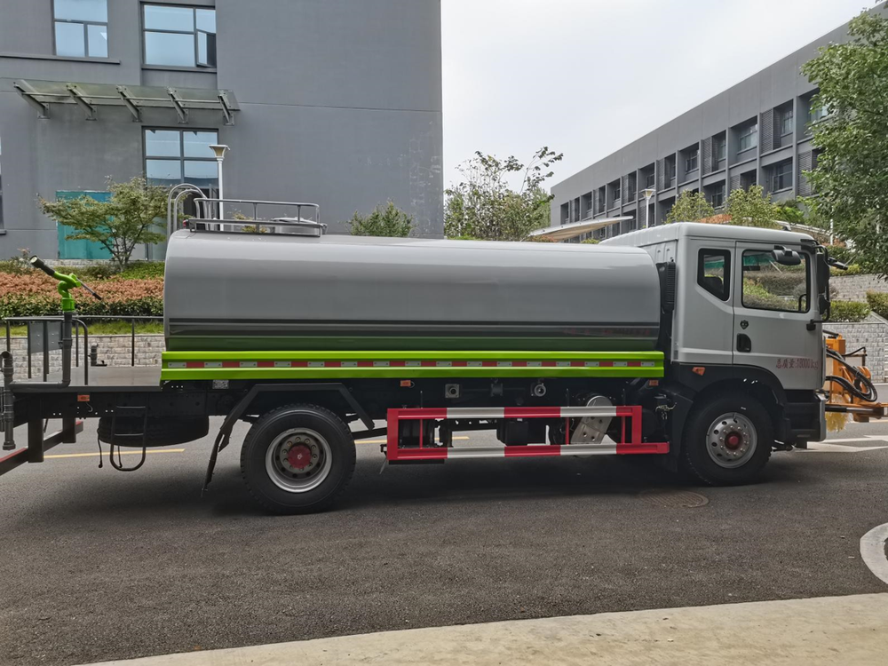 Продается грузовик для очистки ограждений DongFeng 11м³.
