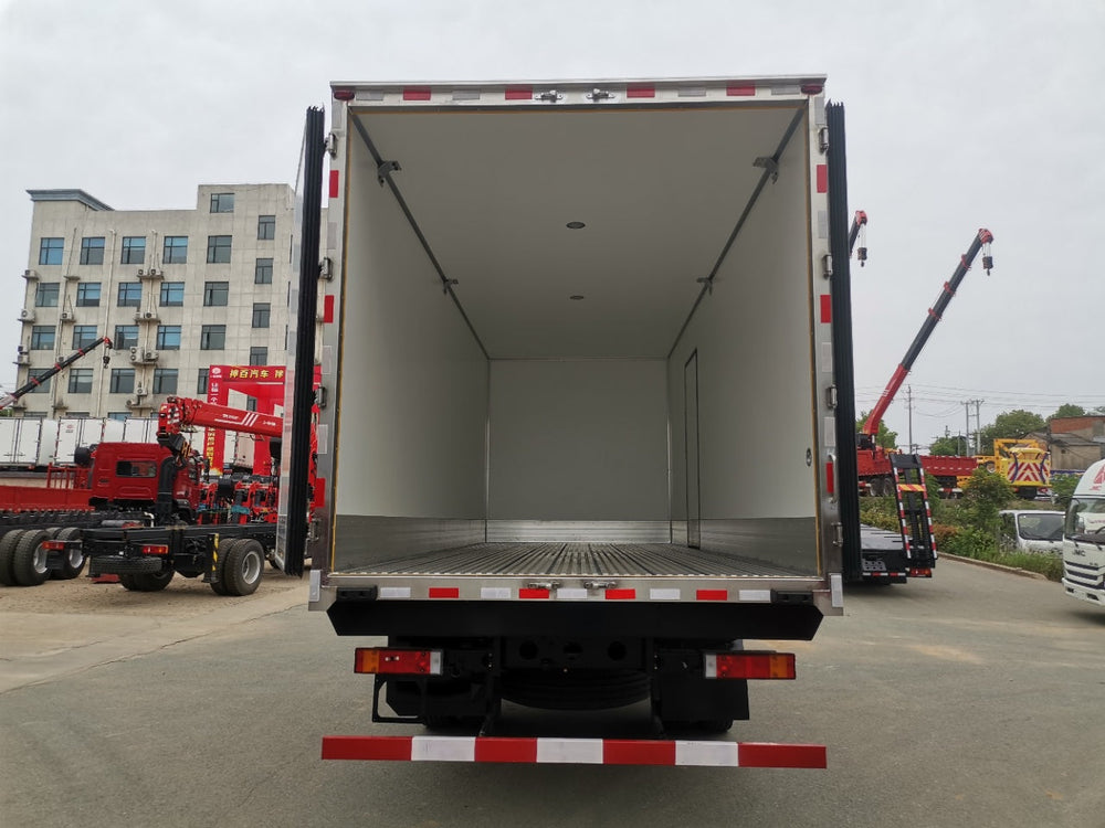 Рефрижератор DongFeng 290 л.с. в продаже