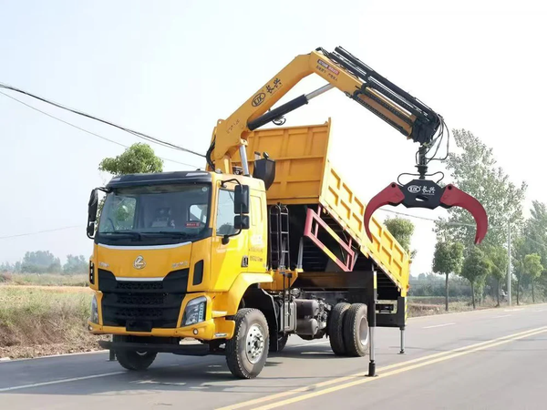 Dongfeng Liuzhou M3 6.3T Changxing Folding Boom Crane