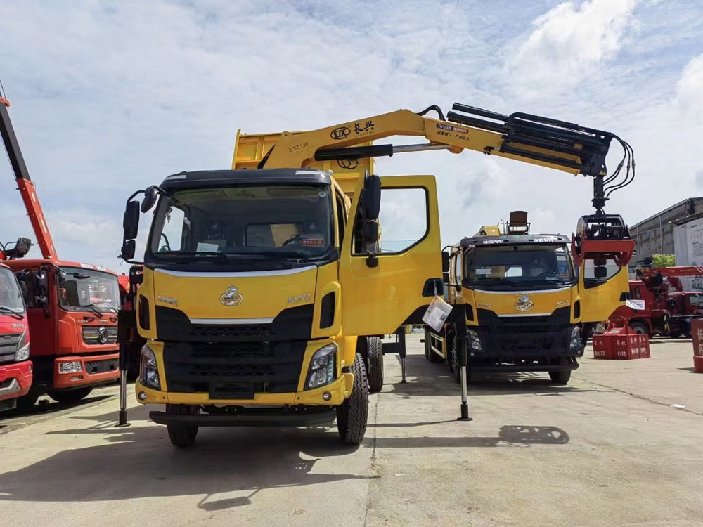 Продается автомобиль DongFeng 4×2 с краном-манипулятором