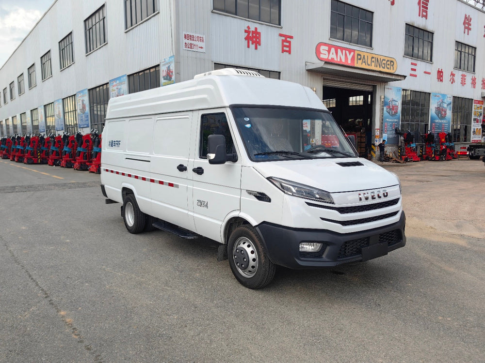 IVECO Длиннобазный изотермический фургон с высокой крышей (новая модель) Продается