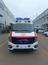 Карета скорой помощи JMC Shunda со средней колесной базой, средней высотой крыши, дизельным двигателем и монитором пациента