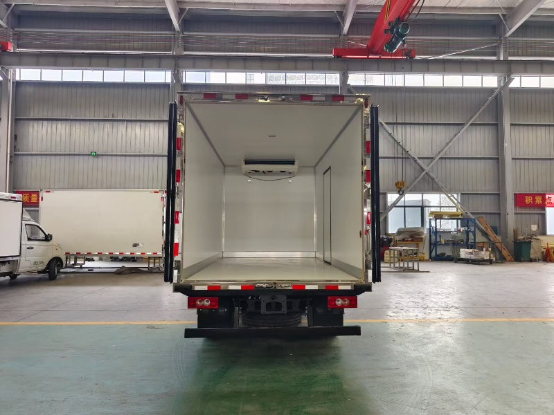 Рефрижератор FOTON 165 л.с. продается