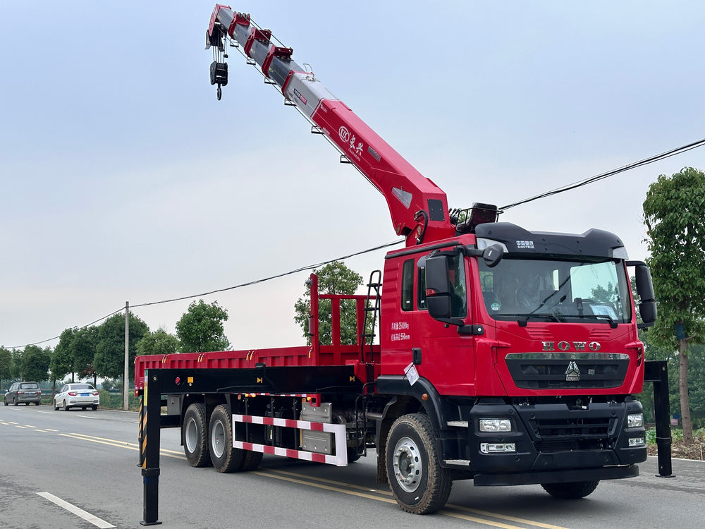 HOWO TX 6x4 Mountain Edition Crane Truck | 14-Ton 5-Section Boom | 8.4m Cargo Box | 320HP