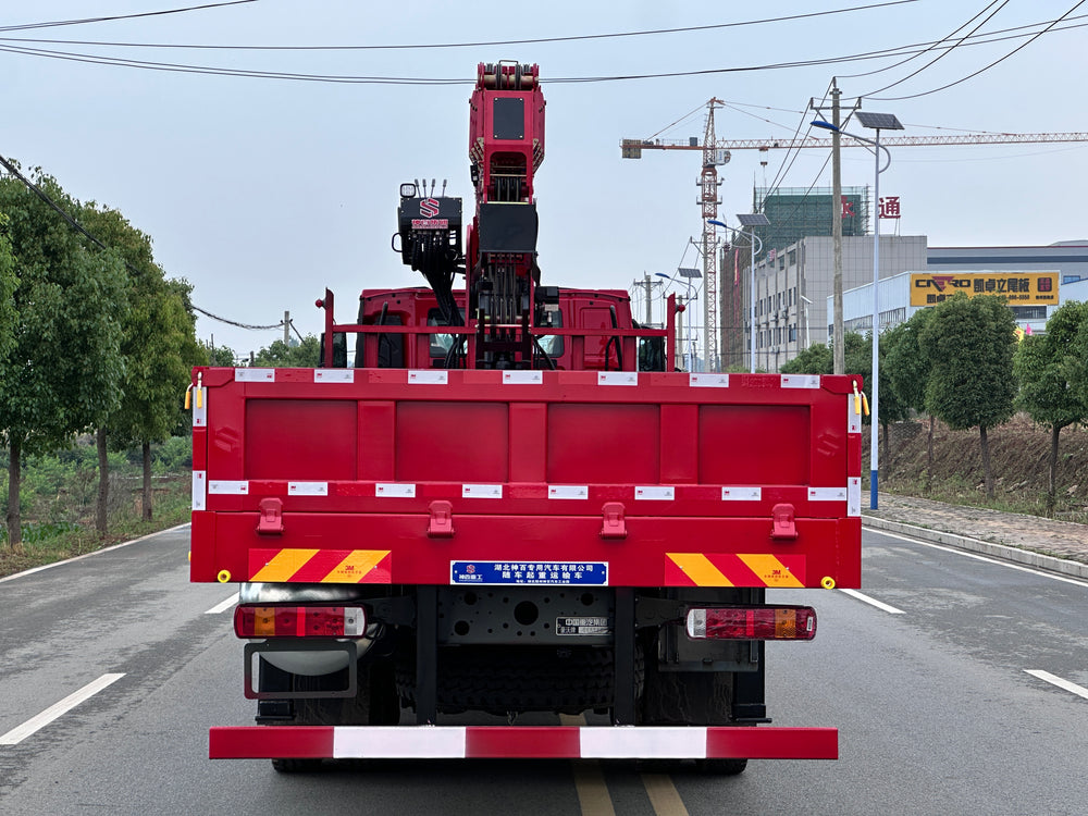 HOWO TX 6x4 Mountain Edition Crane Truck | 14-Ton 5-Section Boom | 8.4m Cargo Box | 320HP