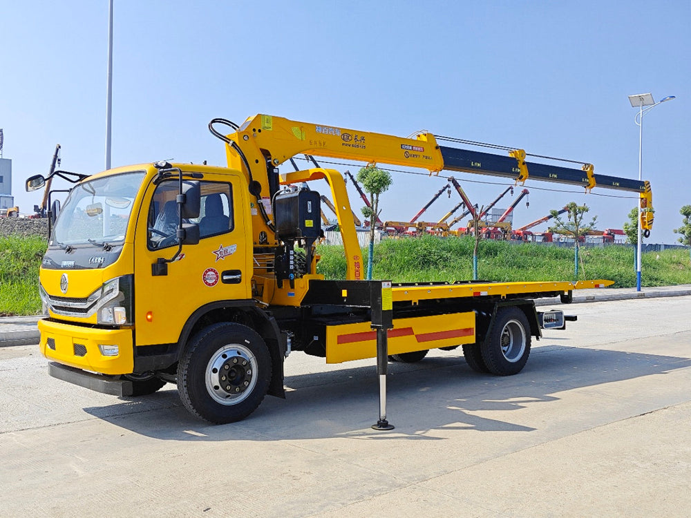 Эвакуатор DongFeng 4X2 с телескопическим краном 5Т продается