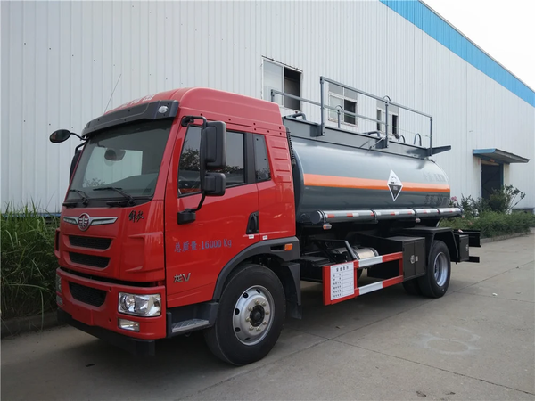 Автомобиль-цистерна Jiefang Long V CLW5162GFWC5 для перевозки агрессивных грузов