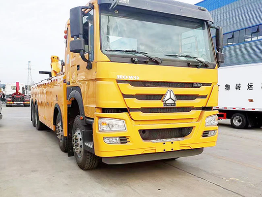 شاحنة سحب وإنقاذ متكاملة SINOTRUK HOWO 8×4 برافعة