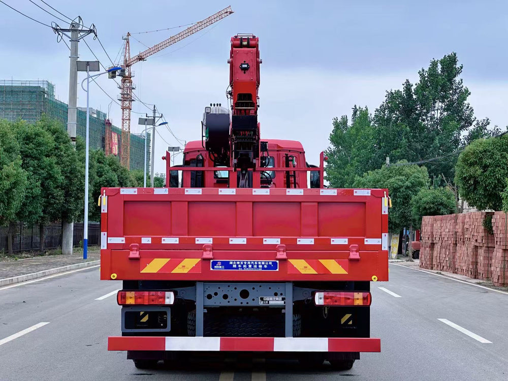 Продается HOWO 8×4 Palfinger16T с телескопическим стреловым краном