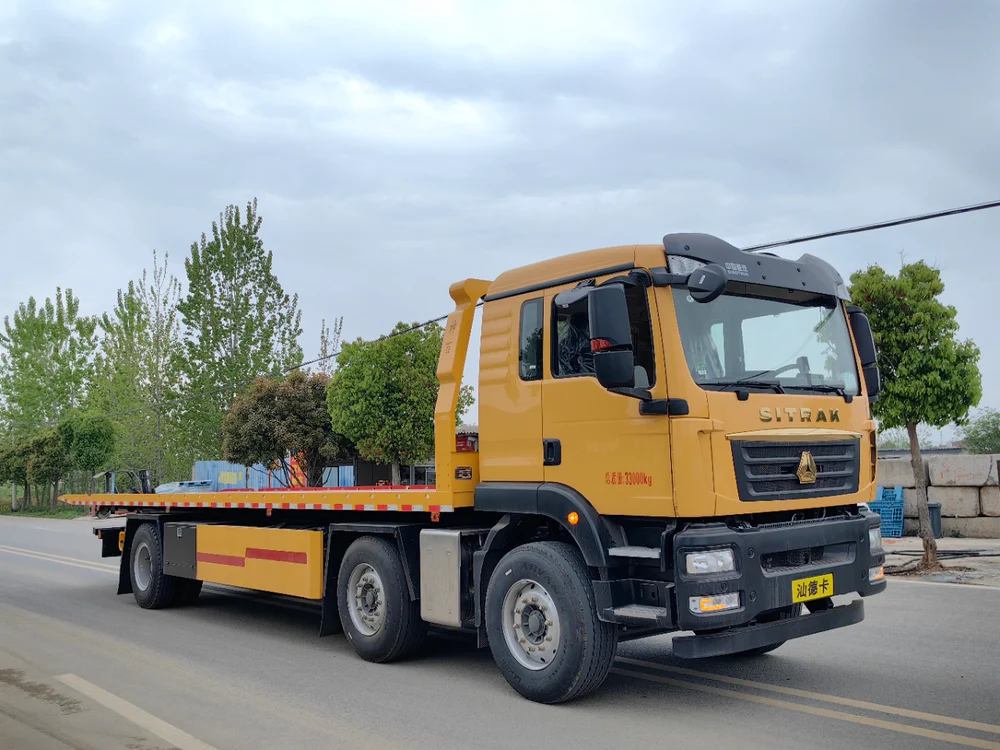 Эвакуатор Sinotruk SITRAK, 3-осный, лёгкий